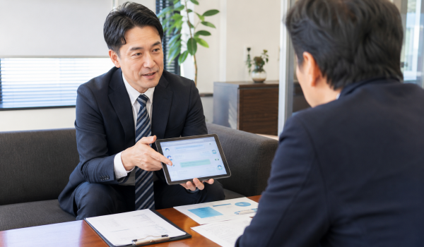 保険代理店がLINE公式で収益化するなら運用代行の新規事...