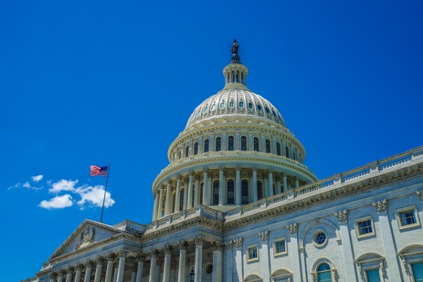 米国税制改正案も影響か