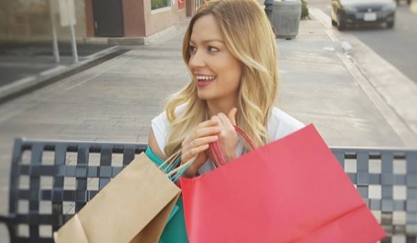 5割の人が月に一度は衝動買い！調査で見えた衝動買いの傾向
