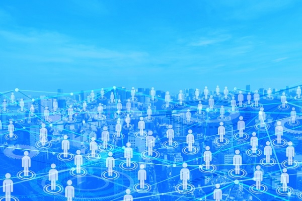 Facebook向け広告効果を最大化