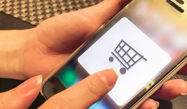 60%がフリマで新品購入金額がアップしたと体感あり。「フリマアプリ利⽤による新品商品への消費喚起効果」