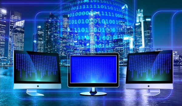 顧客や商品の情報を外部システムに自動で連携