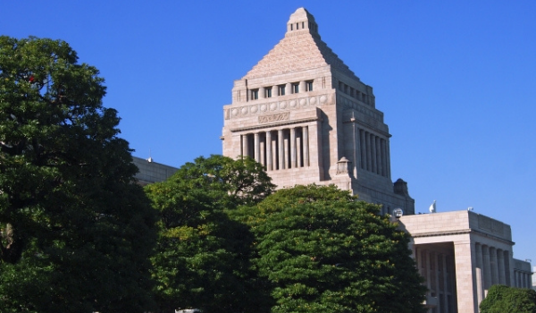 「初回無料」詐欺的商法に罰則 どんなケースを問題視？特商法改正案
