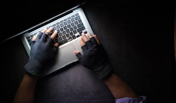 ブラックフライデー　ECサイトでのフィッシング詐欺が1.5倍に増加