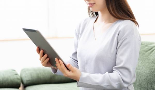 ライブコマース利用後、企業・ショップに好感を抱く人は過半数。購入者の7割超が商品に満足