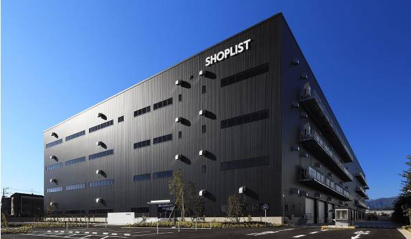 ファッション通販サイト『Shoplist』を手掛けるSHOPLIST株式会社がEC事業者に特化した365日稼働の複数チャネル出荷代行サービス『ShoplistDirect』を2026年1月より提供開始