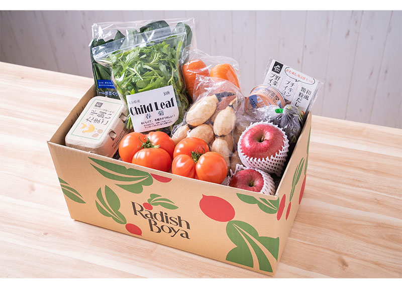 オイシックス、「クマ被害」深刻化する青森のりんご産地を支援する