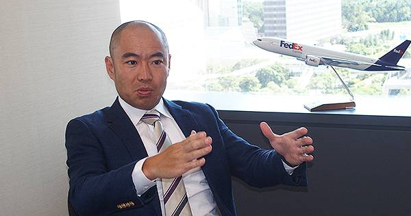 販売 fedex スーツケース 送れる