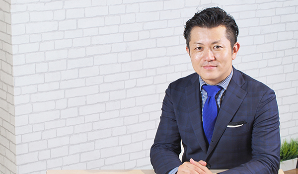 ムーヴ株式会社 代表取締役 向井康祐氏