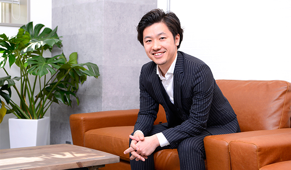 スタークス株式会社　取締役　大塚 真吾氏