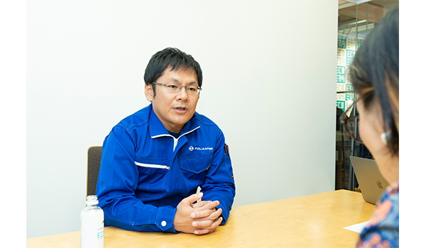 予測はコンピューターに任せ、人間は得意なクリエイティブな業務を