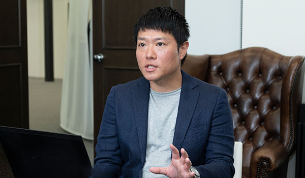 ノウハウなしの状態から、「メルカート」の支援でEC構築