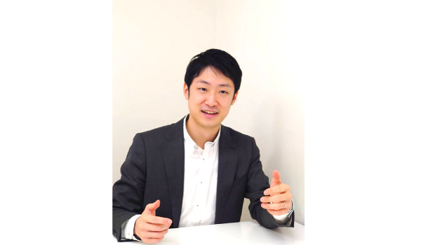 月の売上が2～3割増、業務の属人化も解消