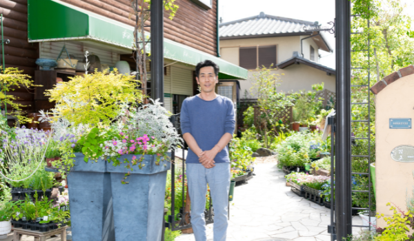 事例紹介-1．街のお花屋さんが、世界に植木を売る