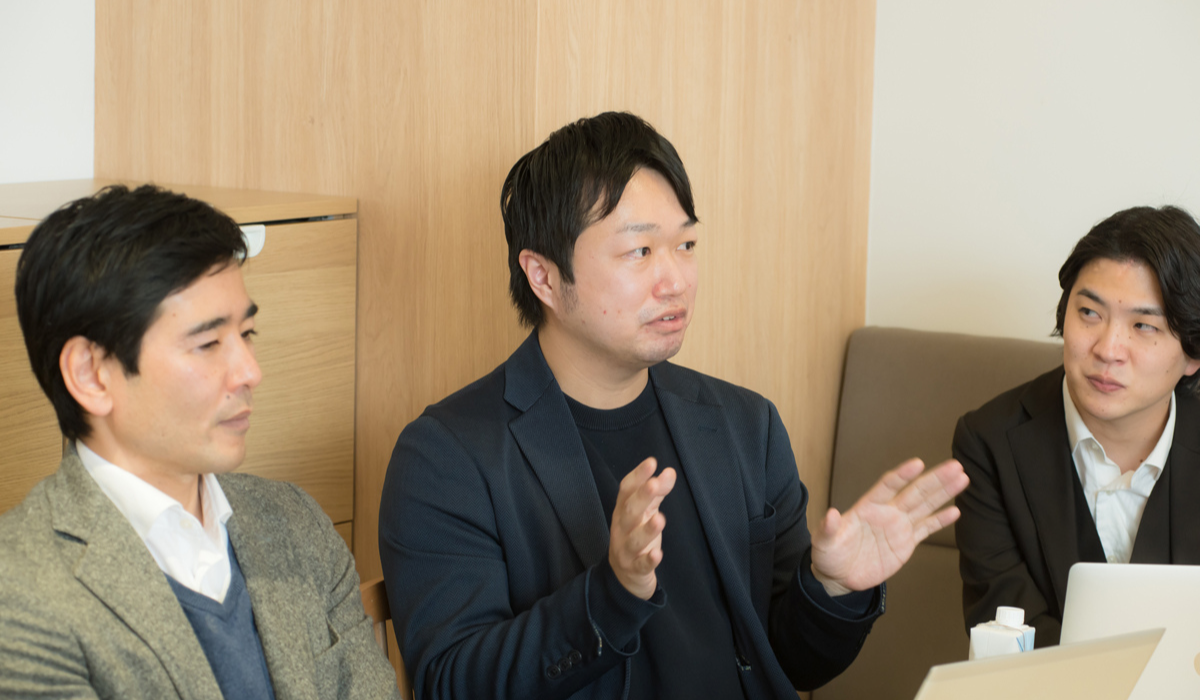 「効率よく買う」だけではない「日本の買い物文化」を強みに