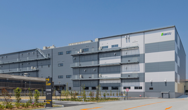 関西エリア最大規模の次世代型新物流拠点 「関通 MEGA 物流センター」が兵庫県尼崎市に竣工